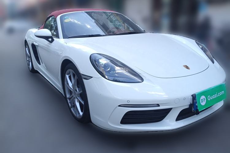 Used Porsche 718 2018 Boxster 2.0T Front Right 45 Deg