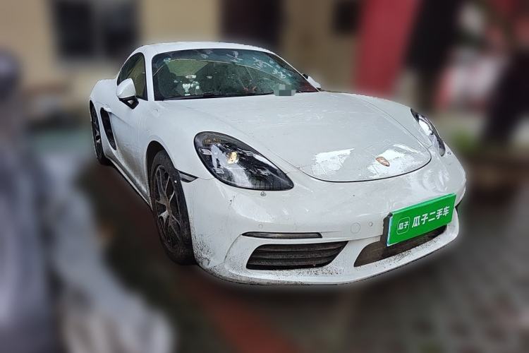 Used Porsche 718 2018 Cayman 2.0T Front Right 45 Deg