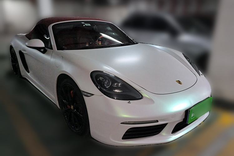 Used Porsche 718 2018 Boxster 2.0T Front Right 45 Deg