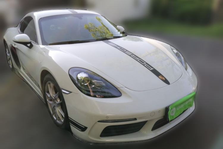 Used Porsche 718 2018 Cayman 2.0T Front Right 45 Deg