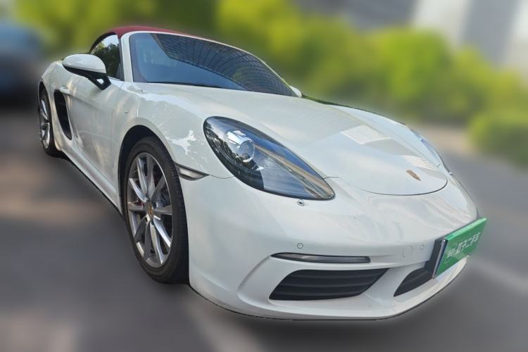 Used Porsche 718 2018 Boxster 2.0T Front Right 45 Deg