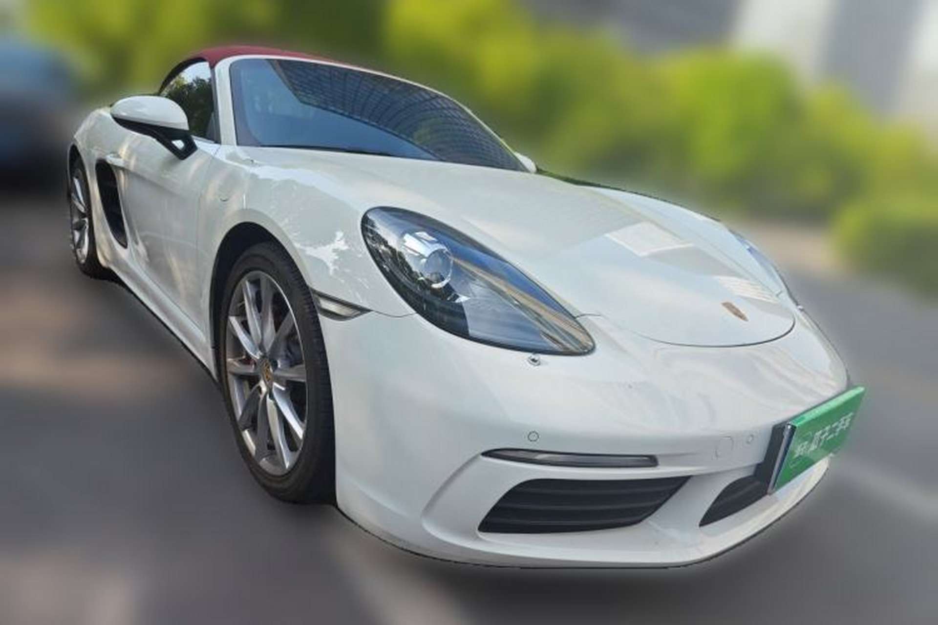 Used Porsche 718 2018 Boxster 2.0T Front Right 45 Deg