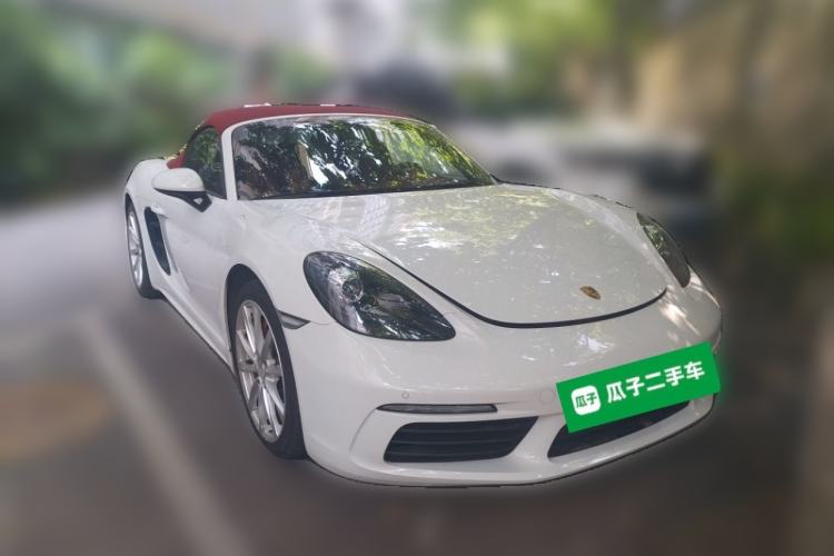 Used Porsche 718 2018 Boxster 2.0T Front Right 45 Deg