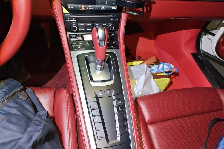Used Porsche 718 2018 Cayman 2.0T Gear Lever