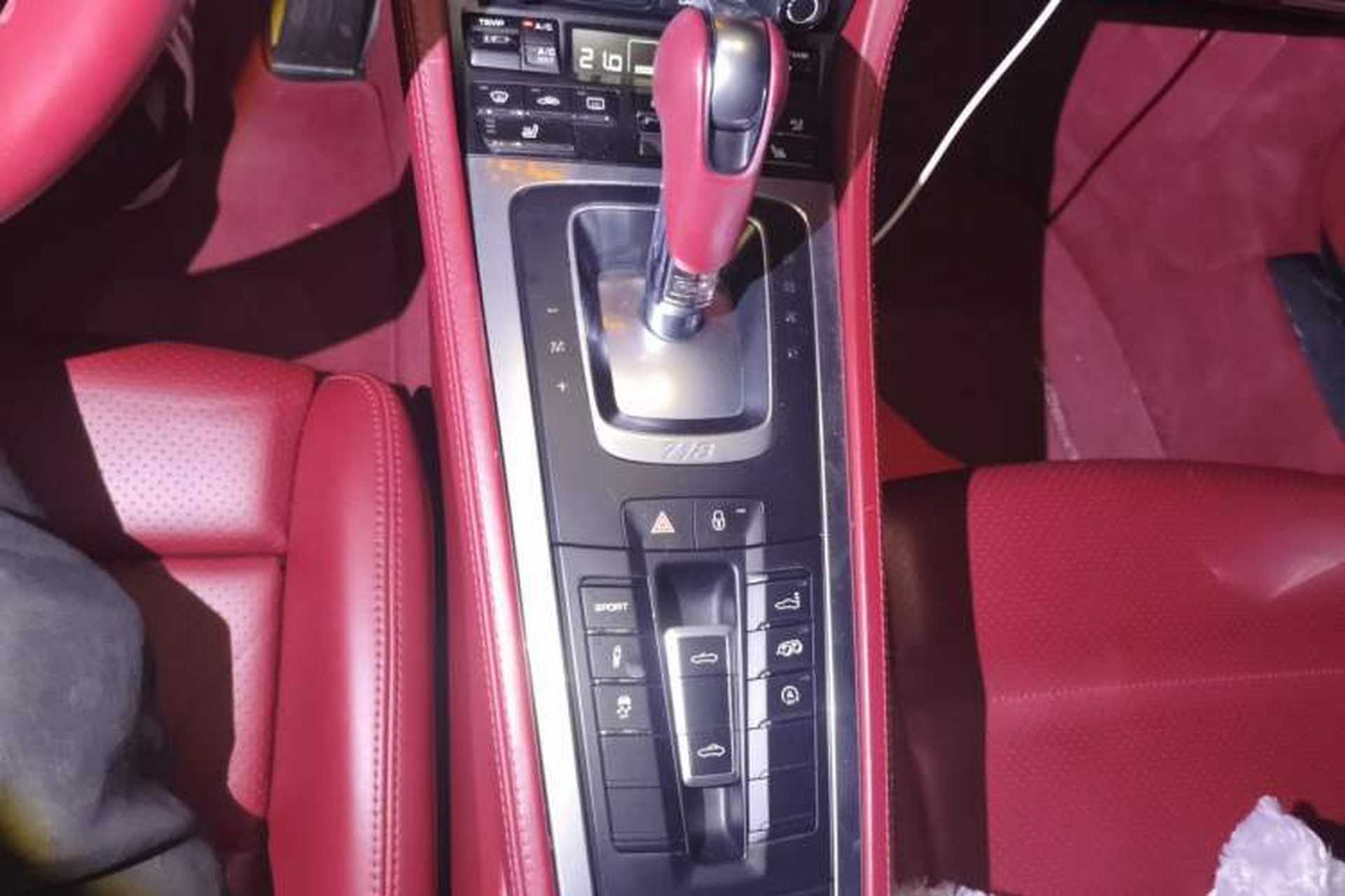Used Porsche 718 2018 Boxster 2.0T Gear Lever