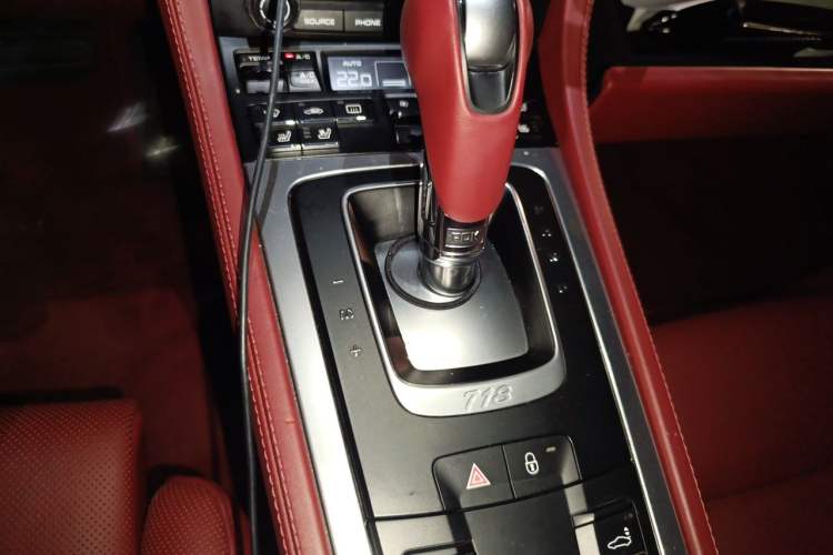 Used Porsche 718 2018 Cayman 2.0T Gear Lever