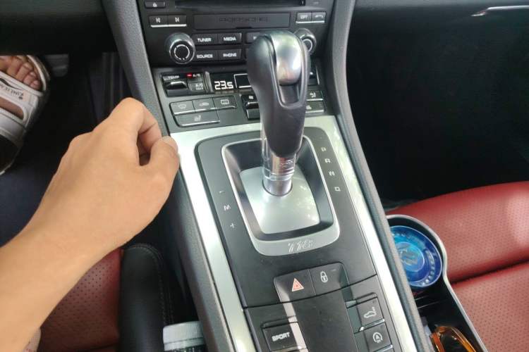 Used Porsche 718 2018 Cayman 2.0T Gear Lever