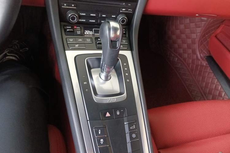 Used Porsche 718 2018 Cayman 2.0T Gear Lever