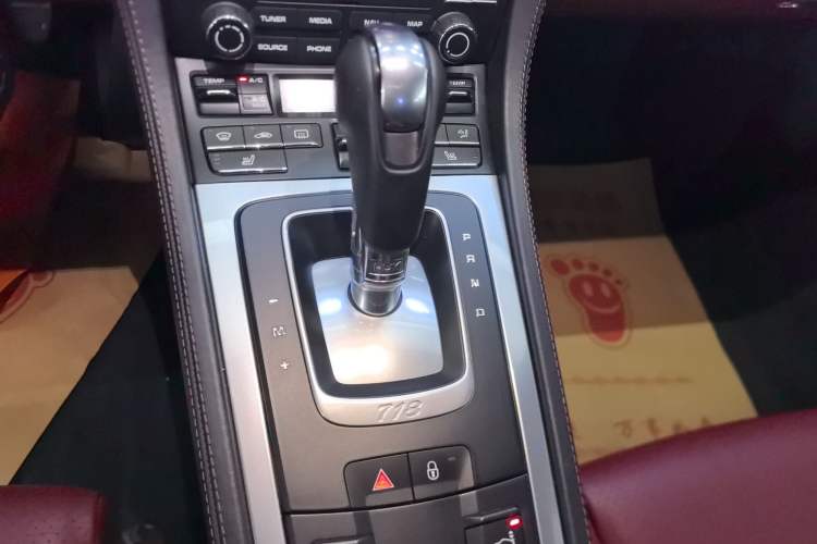 Used Porsche 718 2018 Cayman 2.0T Gear Lever