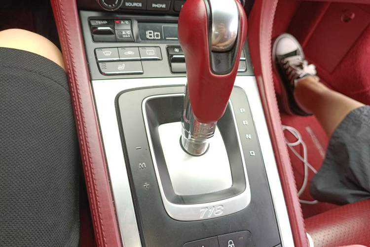 Used Porsche 718 2018 Boxster 2.0T Gear Lever