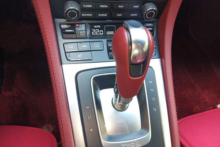 Used Porsche 718 2018 Boxster 2.0T Gear Lever