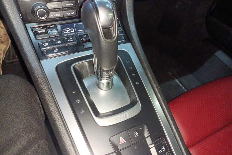 Used Porsche 718 2018 Cayman 2.0T Gear Lever
