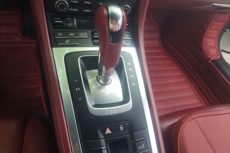 Used Porsche 718 2018 Boxster 2.0T Gear Lever