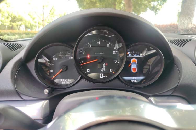 Used Porsche 718 2018 Cayman 2.0T Instrument Cluster