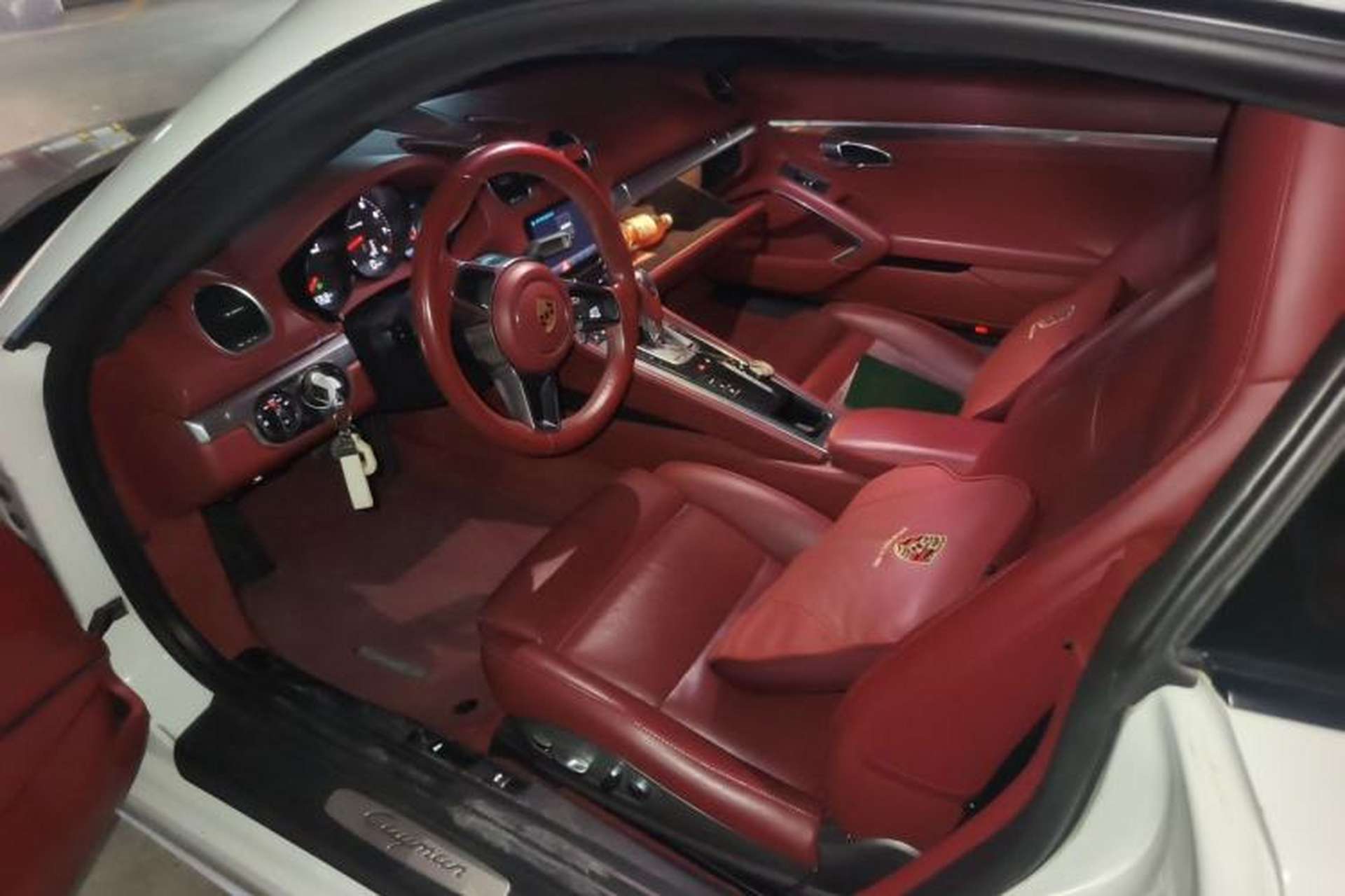 Used Porsche 718 2018 Cayman 2.0T Left Front Seat