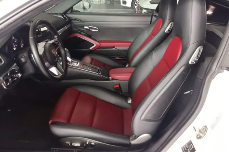 Used Porsche 718 2018 Cayman 2.0T Left Front Seat