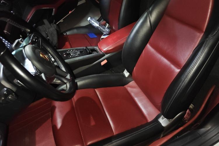 Used Porsche 718 2018 Boxster 2.0T Left Front Seat