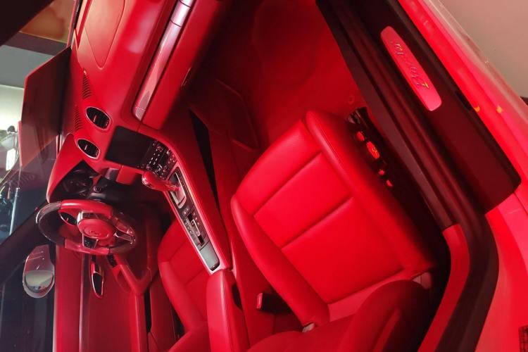Used Porsche 718 2018 Boxster 2.0T Left Front Seat