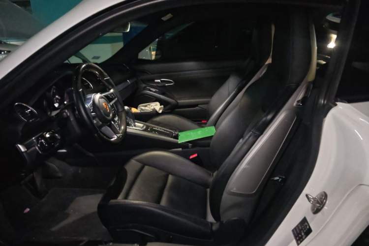 Used Porsche 718 2018 Cayman 2.0T Left Front Seat