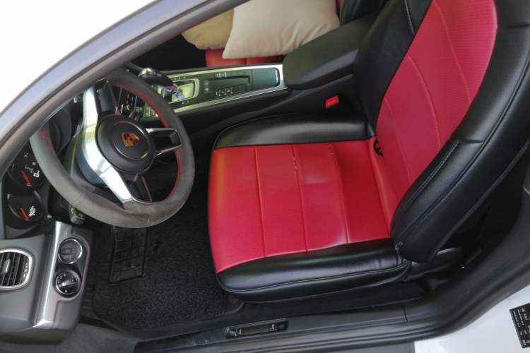 Used Porsche 718 2018 Cayman 2.0T Left Front Seat