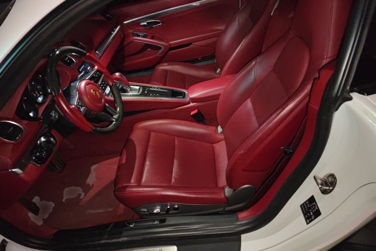 Used Porsche 718 2018 Cayman 2.0T Left Front Seat