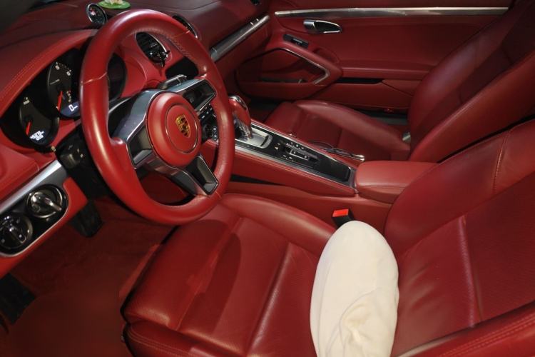 Used Porsche 718 2018 Boxster 2.0T Left Front Seat