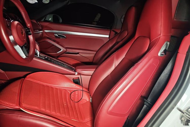 Used Porsche 718 2018 Boxster 2.0T Left Front Seat