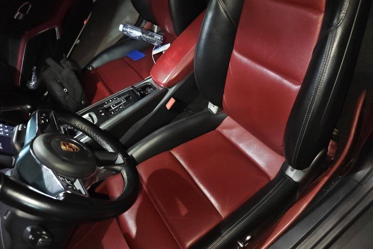 Used Porsche 718 2018 Boxster 2.0T Left Rear Seat