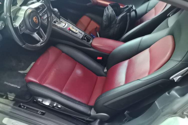 Used Porsche 718 2018 Cayman 2.0T Left Rear Seat
