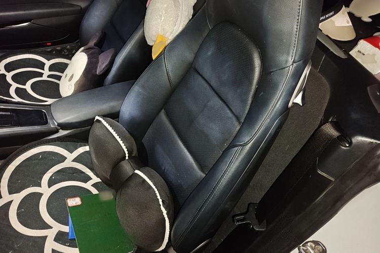 Used Porsche 718 2018 Cayman 2.0T Left Rear Seat