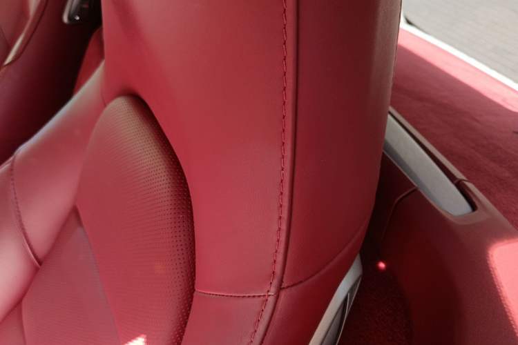 Used Porsche 718 2018 Cayman 2.0T Left Rear Seat