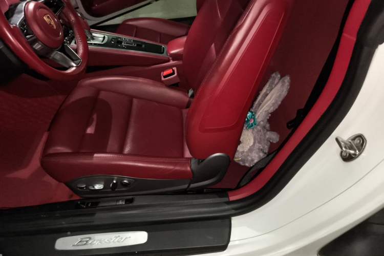 Used Porsche 718 2018 Boxster 2.0T Left Rear Seat