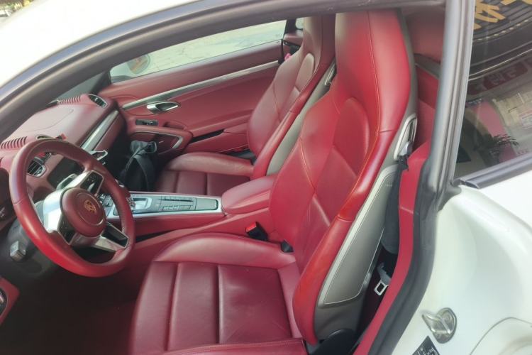 Used Porsche 718 2018 Cayman 2.0T Left Rear Seat