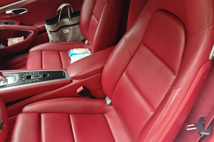 Used Porsche 718 2018 Boxster 2.0T Left Rear Seat