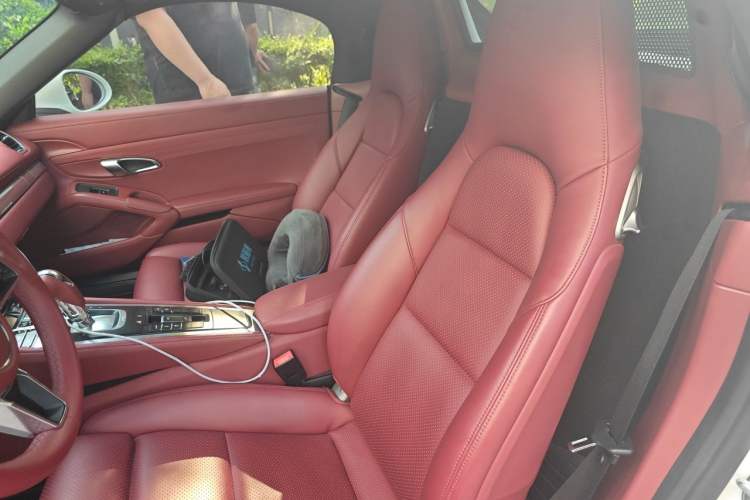Used Porsche 718 2018 Boxster 2.0T Left Rear Seat