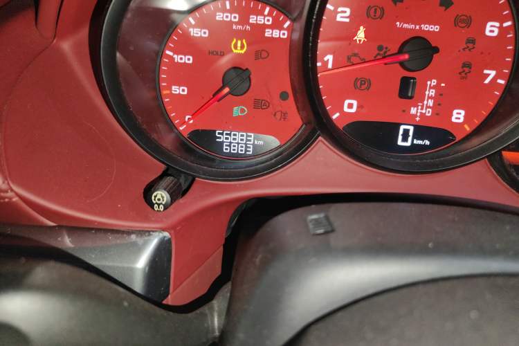 Used Porsche 718 2018 Boxster 2.0T Odometer Close Up