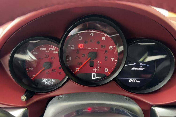 Used Porsche 718 2018 Boxster 2.0T Odometer Close Up