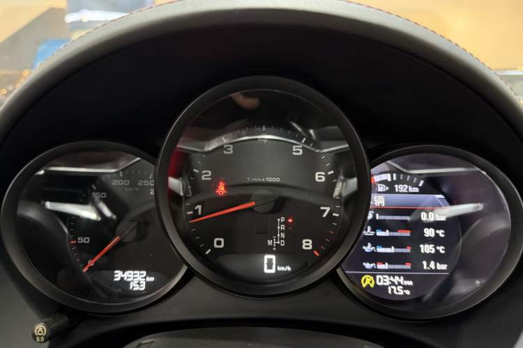 Used Porsche 718 2018 Cayman 2.0T Odometer Close Up