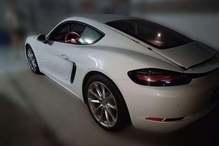 Used Porsche 718 2018 Cayman 2.0T Rear Left 45 Deg