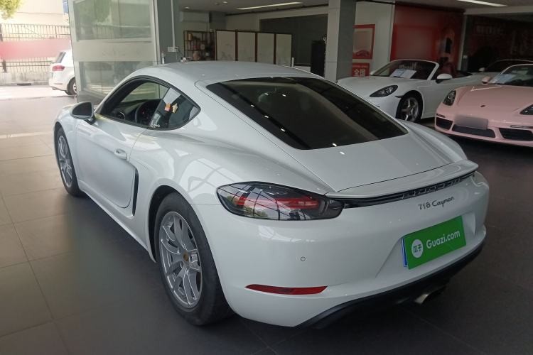 Used Porsche 718 2018 Cayman 2.0T Rear Left 45 Deg