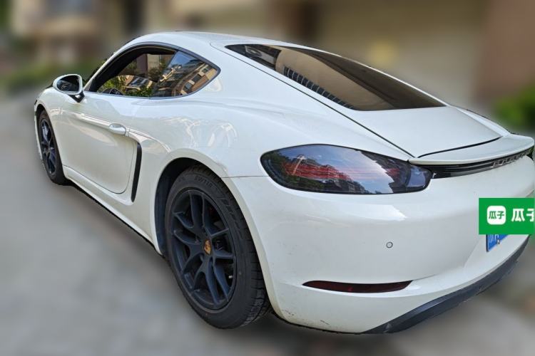 Used Porsche 718 2018 Cayman 2.0T Rear Left 45 Deg