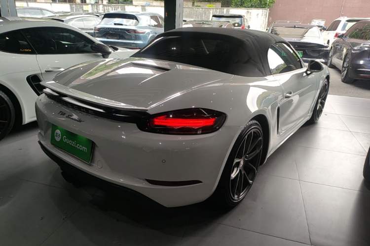 Used Porsche 718 2018 Boxster 2.0T Rear Right 45 Deg