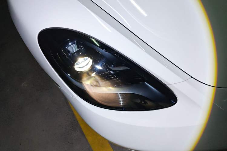 Used Porsche 718 2018 Cayman 2.0T Right Front Headlight