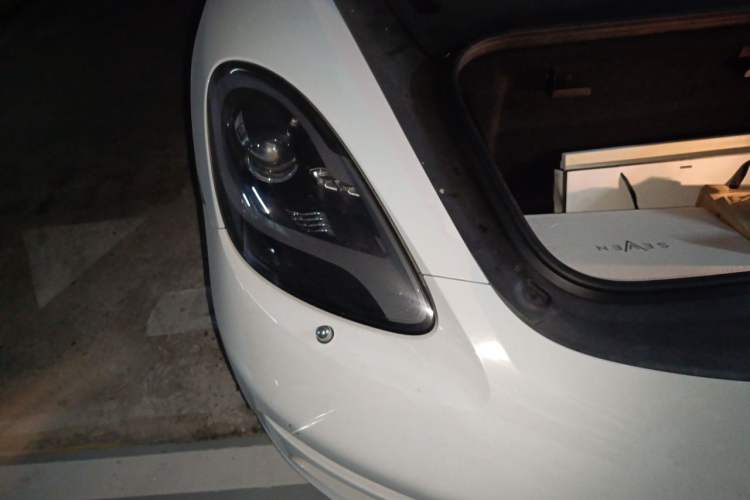 Used Porsche 718 2018 Cayman 2.0T Right Front Headlight