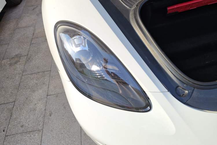 Used Porsche 718 2018 Boxster 2.0T Right Front Headlight
