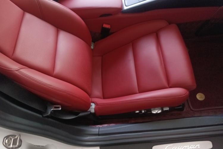 Used Porsche 718 2018 Cayman 2.0T Right Front Seat