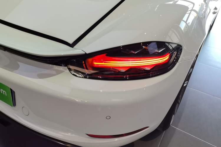 Used Porsche 718 2018 Cayman 2.0T Right Rear Taillight