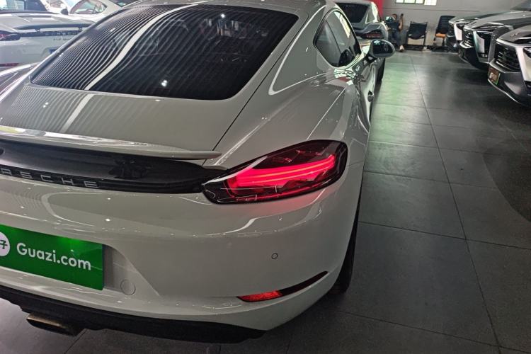 Used Porsche 718 2018 Cayman 2.0T Right Rear Taillight