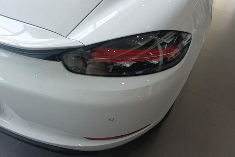 Used Porsche 718 2018 Cayman 2.0T Right Rear Taillight