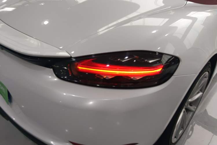 Used Porsche 718 2018 Boxster 2.0T Right Rear Taillight